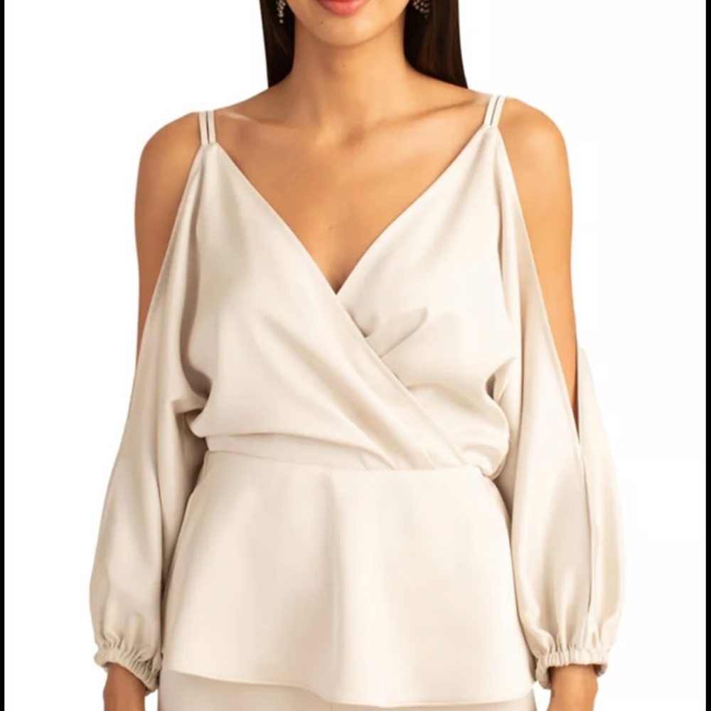 Trina Turk Cream Cold Shoulder Mixology Champagne Blouse no size see measurement